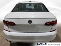2020 Volkswagen Passat Highline Auto
