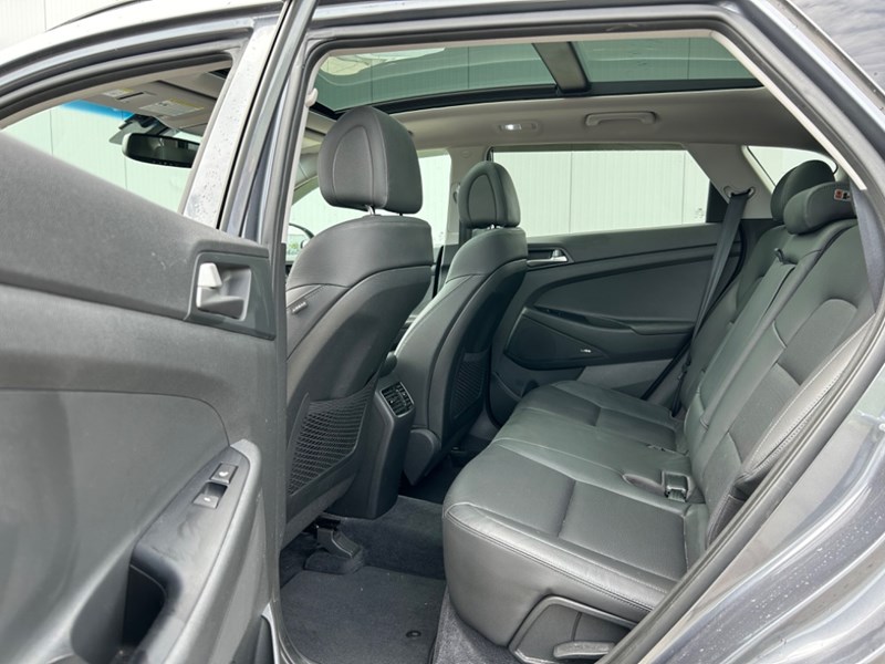 2017 Hyundai Tucson AWD 2.0L Luxury | Leather | Pano Roof | Navigation