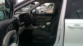 2022 Kia Carnival LX FWD