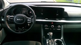 2022 Kia Carnival LX FWD