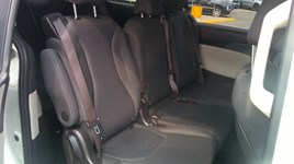 2022 Kia Carnival LX FWD