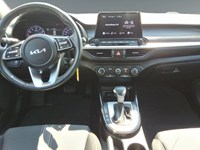 2023 Kia Forte EX IVT