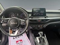 2024 Kia Forte EX IVT