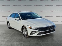 2024 Hyundai Elantra Essential IVT