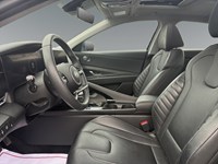 2024 Hyundai Elantra HEV Luxury DCT