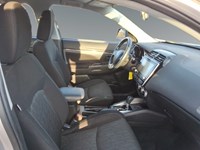 2020 Mitsubishi RVR ES FWD