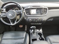 2017 Kia Sorento AWD 4dr SX Turbo