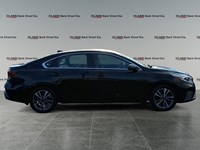 2022 Kia Forte EX IVT