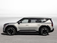 2026 Kia EV9 Land w/Plus Package AWD