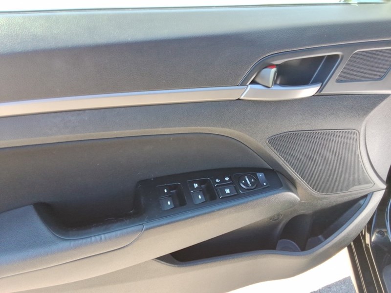 2017 Hyundai Elantra 4dr Sdn Auto GL