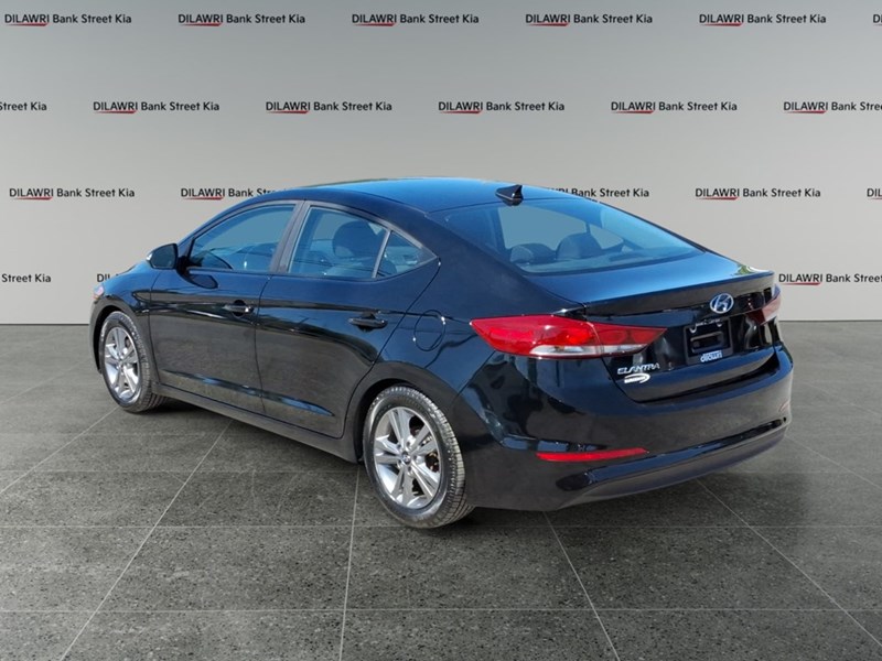 2017 Hyundai Elantra 4dr Sdn Auto GL