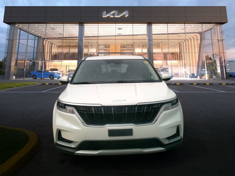 2022 Kia Carnival LX FWD