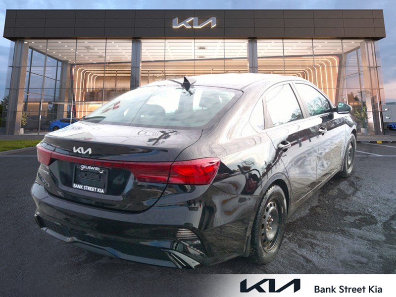 2022 Kia Forte EX IVT