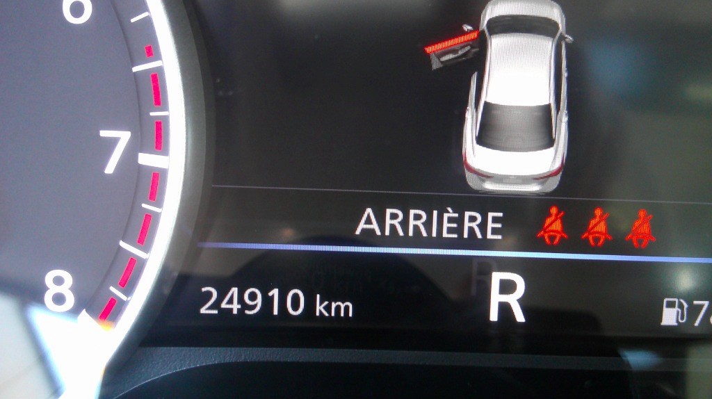 2022 Nissan Sentra SR CVT