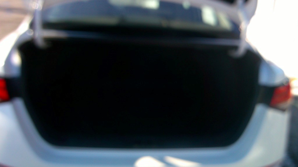 2022 Nissan Sentra SR CVT
