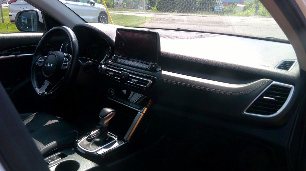 2023 Kia Seltos EX Premium AWD