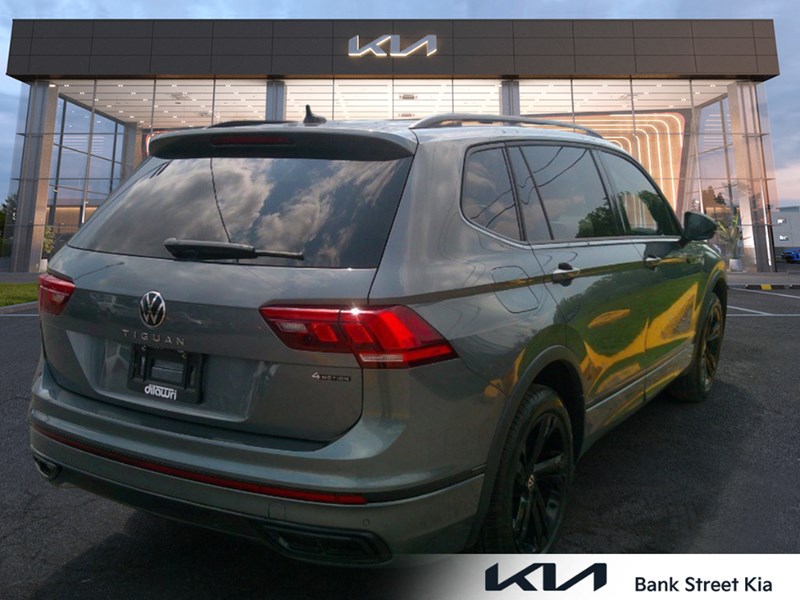 2024 Volkswagen Tiguan Comfortline R-Line Black Edition 4MOTION