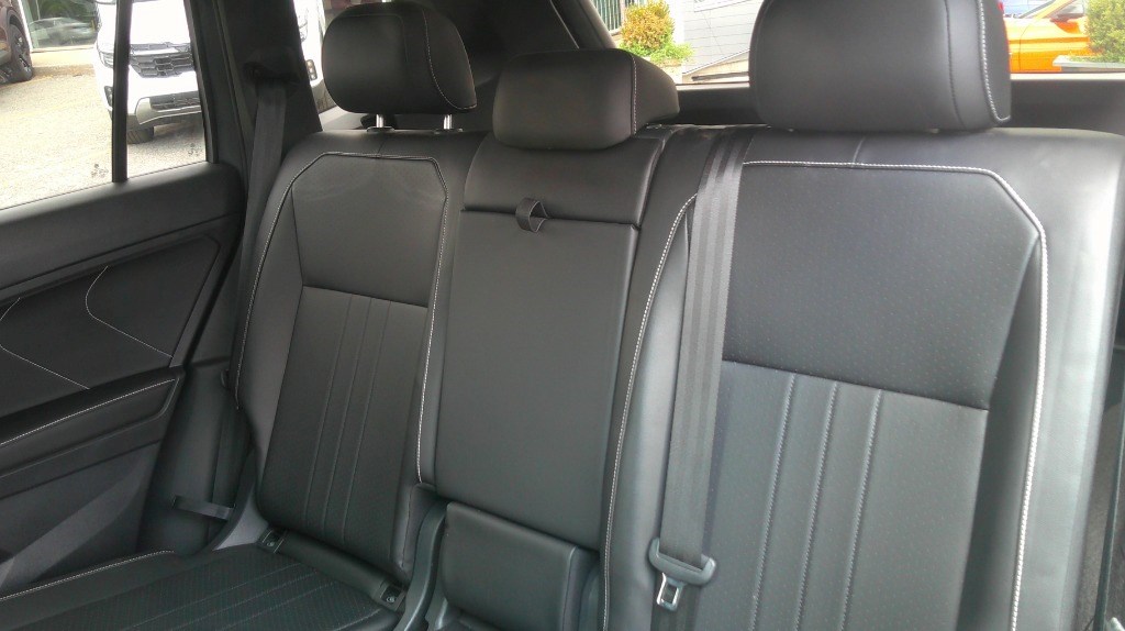 2024 Volkswagen Tiguan Comfortline R-Line Black Edition 4MOTION