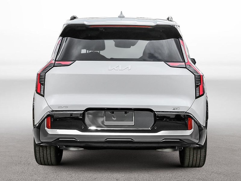 2026 Kia EV9 Land w/GT-Line Package AWD