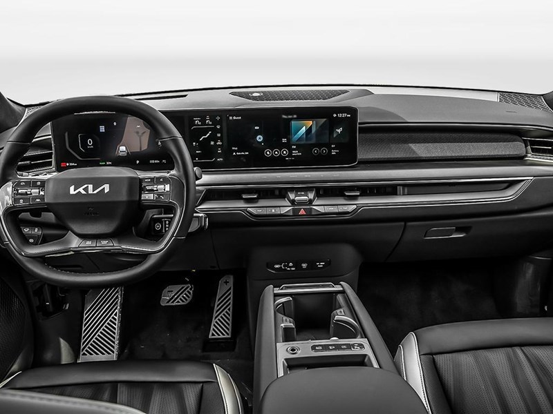 2026 Kia EV9 Land w/GT-Line Package AWD