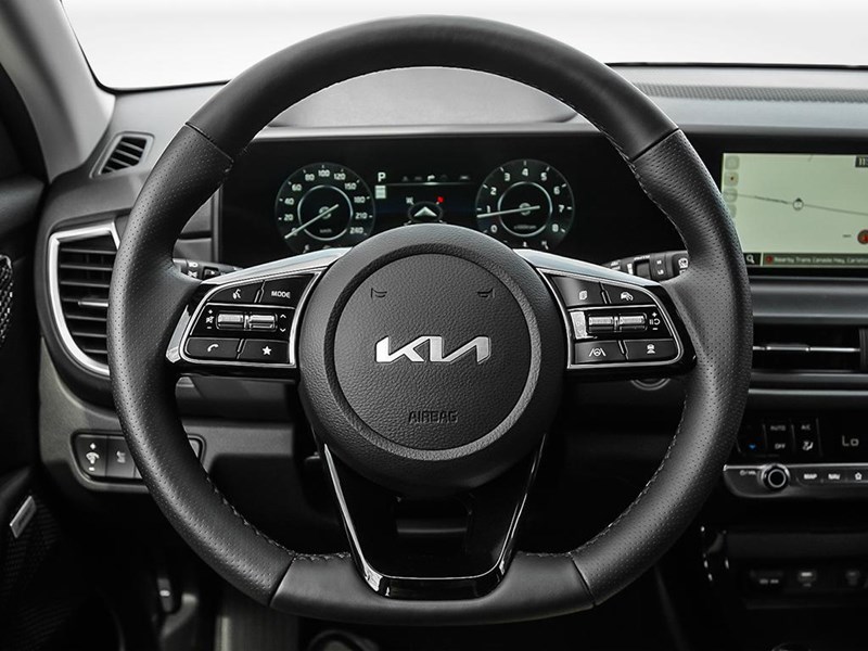 2026 Kia Seltos SX AWD w/Brown Interior