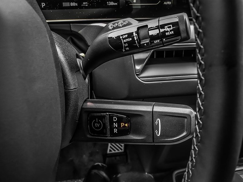 2026 Kia EV9 Land w/GT-Line Package AWD