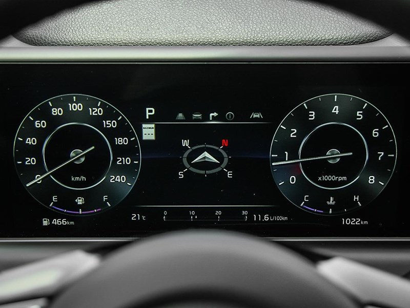 2026 Kia Seltos SX AWD w/Brown Interior