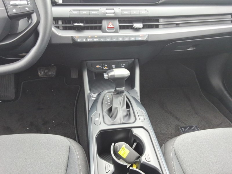 2025 Kia K4 LX FWD