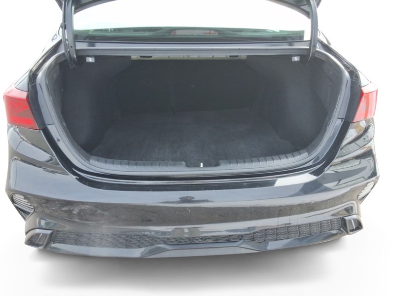 2024 Kia Forte EX IVT