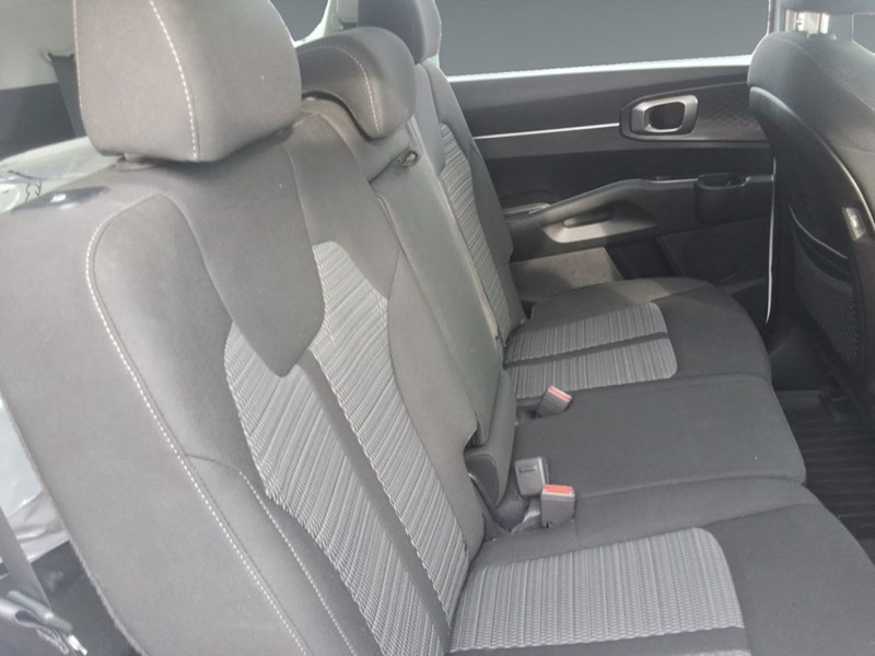 2022 Kia Sorento LX Premium AWD