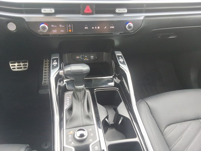 2025 Kia Sorento X-Line Limited AWD w/Black Interior