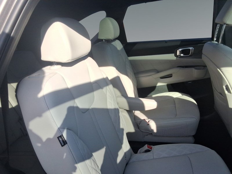 2025 Kia Sorento HEV SX AWD