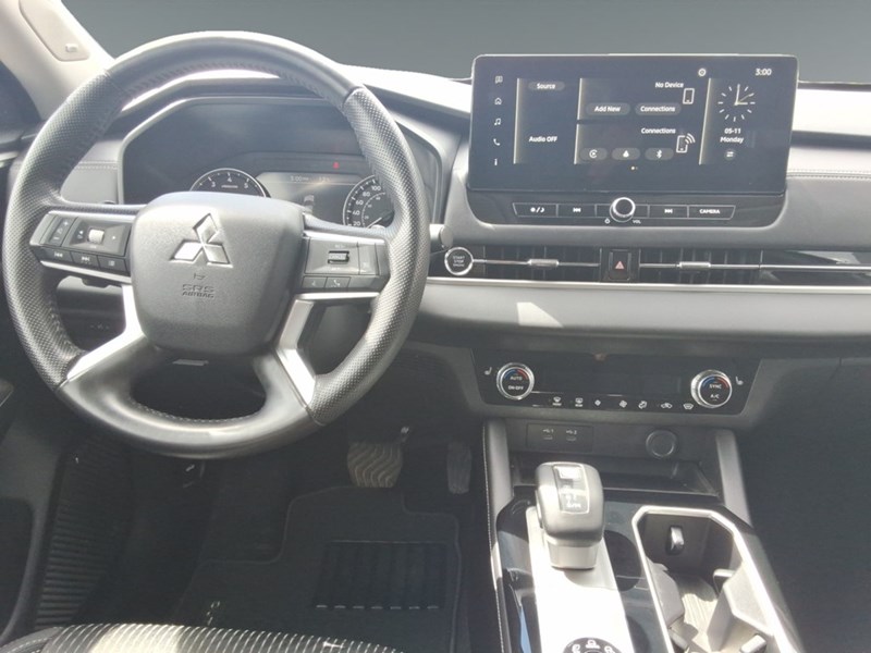 2025 Mitsubishi Outlander ES S-AWC