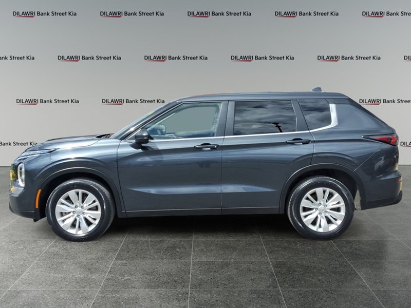 2025 Mitsubishi Outlander ES S-AWC