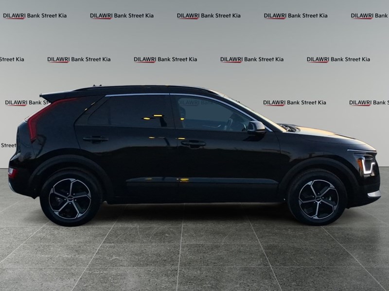 2025 Kia Niro EX FWD