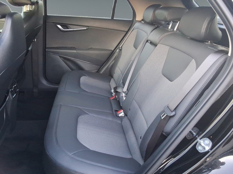 2025 Kia Niro EX FWD