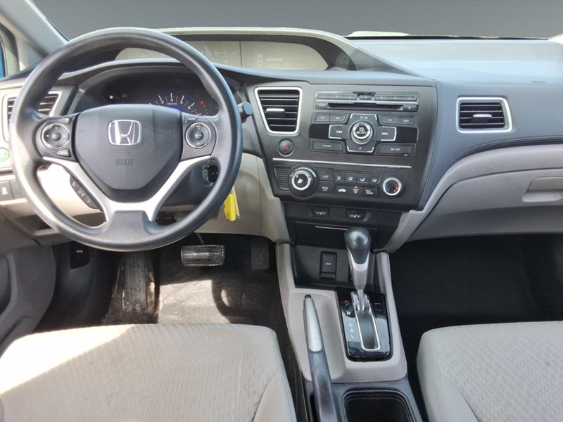 2015 Honda Civic 4dr Auto LX