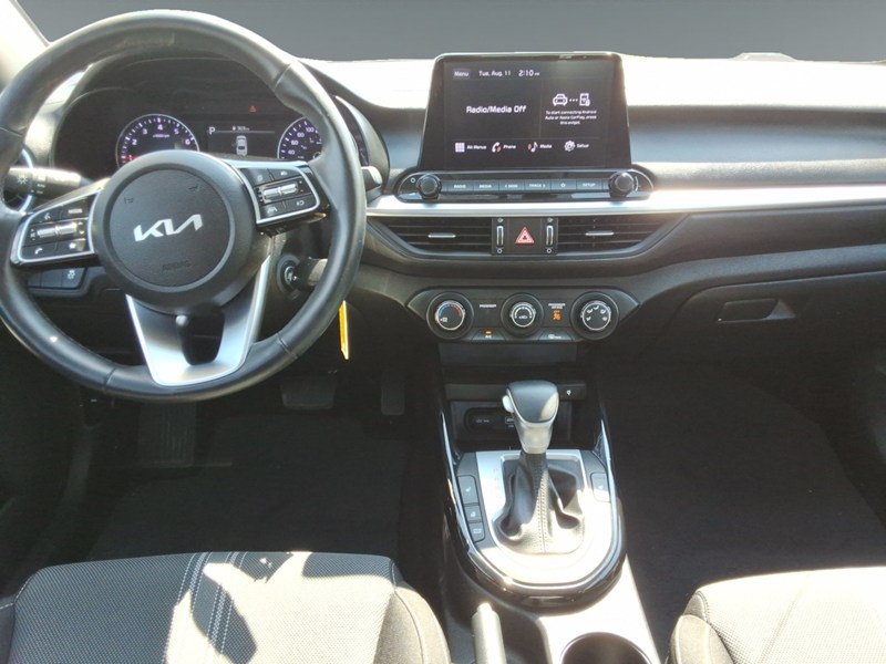 2023 Kia Forte EX IVT