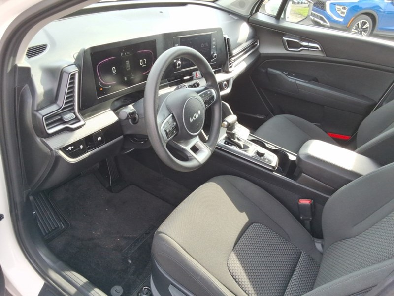 2024 Kia Sportage LX AWD