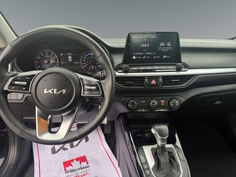 2024 Kia Forte EX IVT