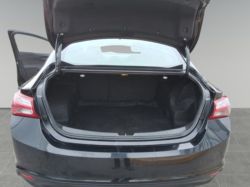 2021 Chevrolet Malibu 4dr Sdn LT