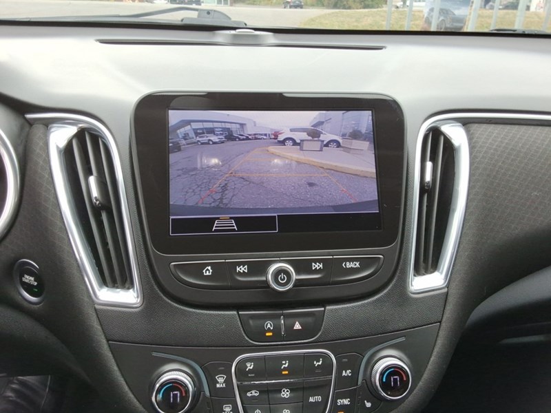 2021 Chevrolet Malibu 4dr Sdn LT