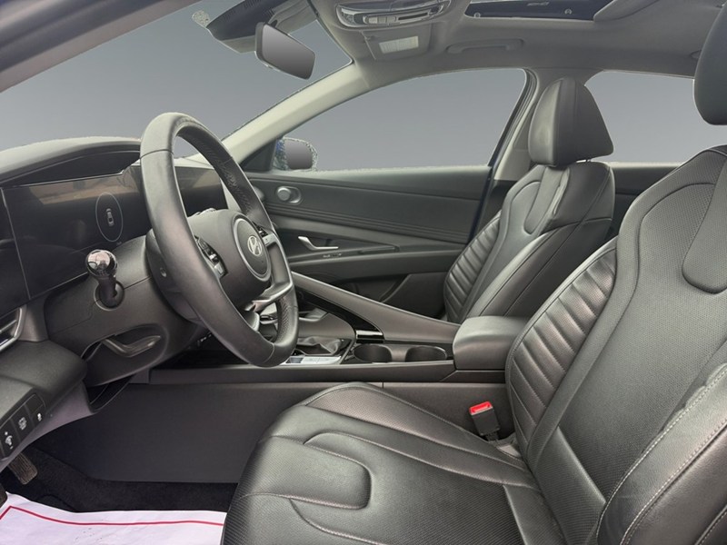2024 Hyundai Elantra HEV Luxury DCT