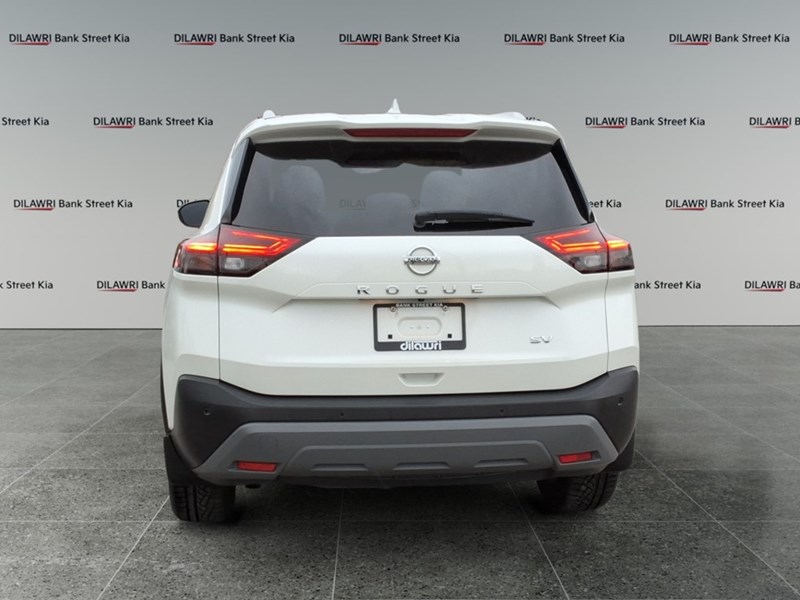 2021 Nissan Rogue FWD SV