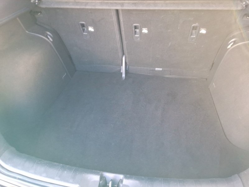 2023 Nissan Kicks SR FWD