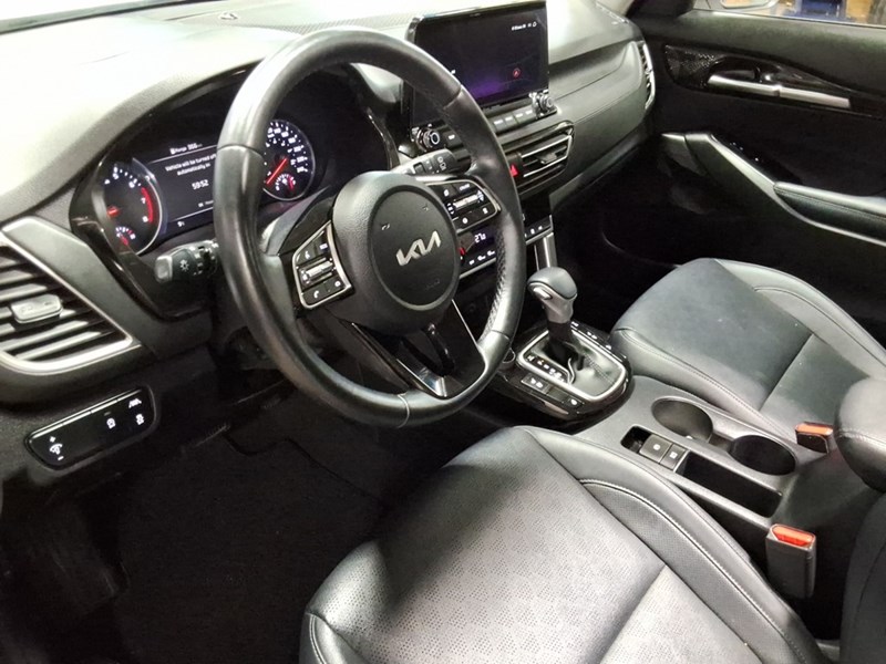 2023 Kia Seltos EX AWD