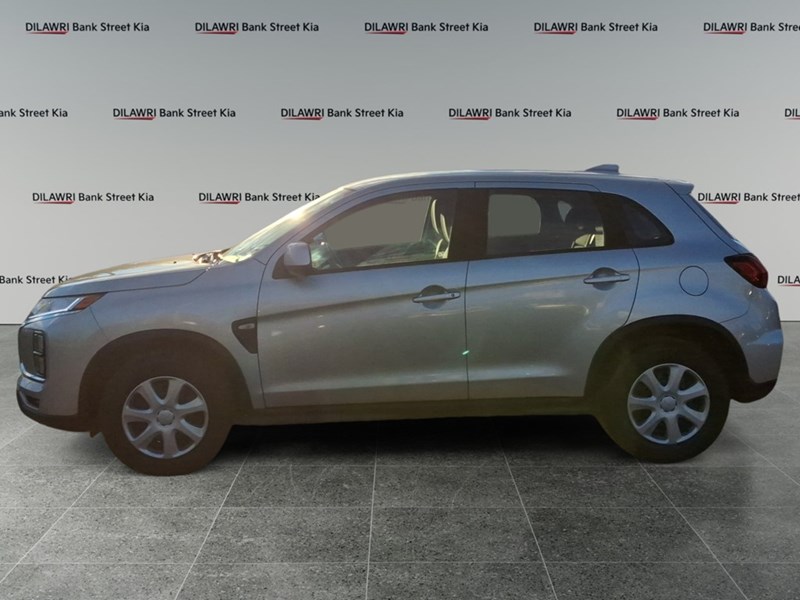 2020 Mitsubishi RVR ES FWD