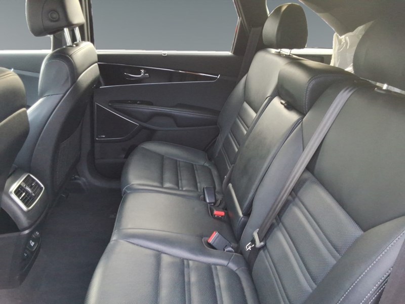 2017 Kia Sorento AWD 4dr SX Turbo