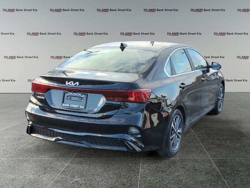 2022 Kia Forte EX IVT