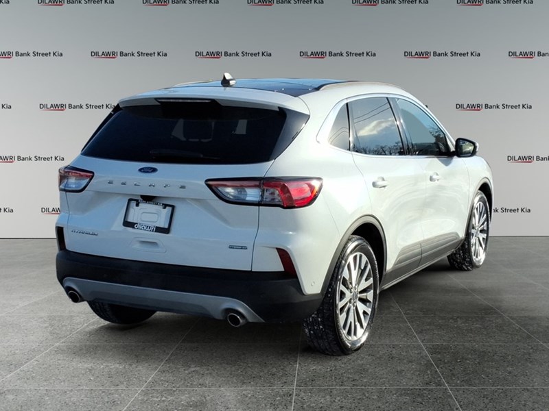 2020 Ford Escape Titanium Hybrid AWD